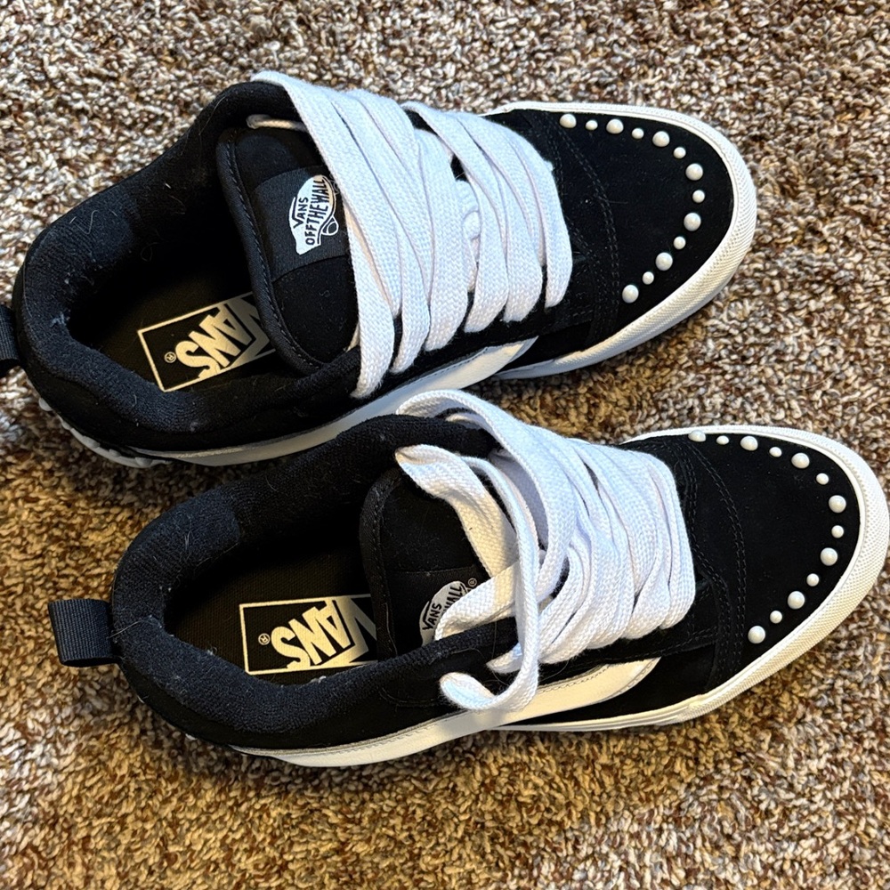Vans Knu Skool Sneakers with Pearl Studs - Picture 4 of 5